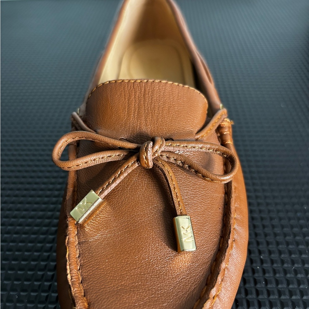 Michael Kors Brown Leather Loafers with Bow Accent Women’s Size 6 - Picture 10 of 11